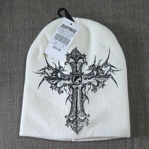 Zumiez Insomnia Visuals White Skully  Beanie with Black Ornate Cross, Mens, NWT